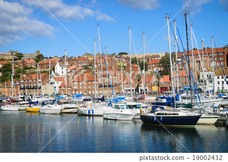 Boat in Whity harbour, North Yorkshire, UK 19002432