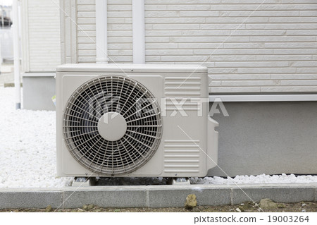 空調室外機 19003264