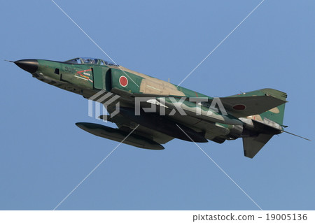 空中自衛隊戰鬥機RF-4E起飛 19005136
