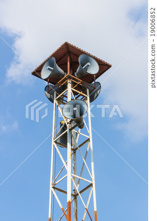 Speaker on high tower clear blue sky Speaker on high tower clear blue sky 19006852