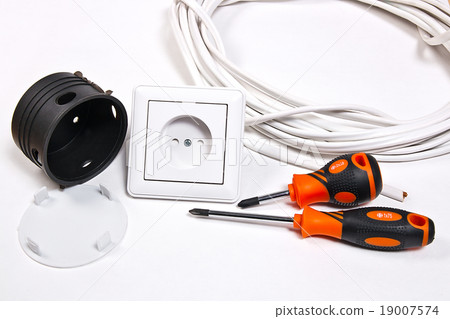 Electrician tools, cable, socket box 19007574