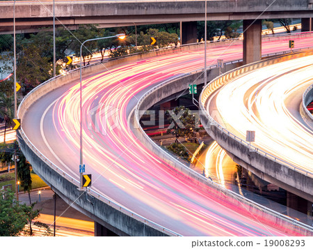 Car moving light on expressway Car moving light on expressway 19008293
