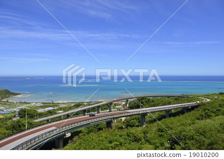 Okinawa Niraikanai Bridge 19010200