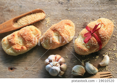 Bread garlic with sesame Bread garlic with sesame 19010520