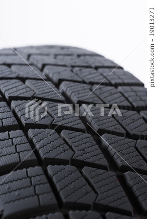 studless tire 19013271