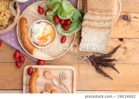 Breakfast with eggs, sausage, bread Breakfast with eggs, sausage, bread 19014682