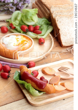 Breakfast with eggs, sausage, bread Breakfast with eggs, sausage, bread 19014687