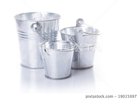 Three metal buckets 19015897