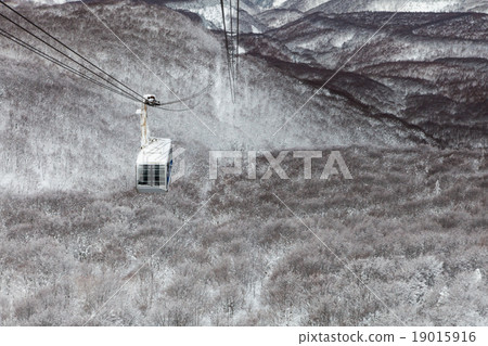 Rope way  at Mount Hakkoda 19015916