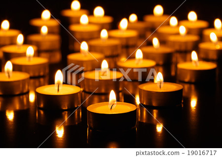 Many burning candles Many burning candles 19016717