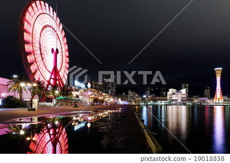 神戶馬賽克花園摩天輪和神戶港塔 神戶馬賽克花園摩天輪和神戶港塔 19018838