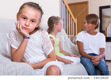 Little girl offended on other children. 19019609