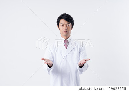 Male male in white coat Male male in white coat 19022356