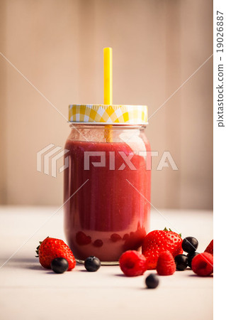 Mixed berry juice in a jar Mixed berry juice in a jar 19026887