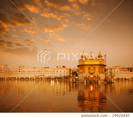 Golden Temple in Amritsar Golden Temple in Amritsar 19028485