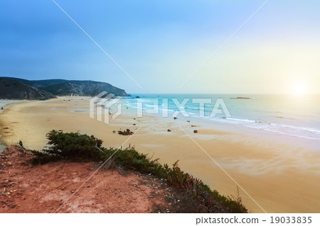 Beautiful seaside Beautiful seaside 19033835