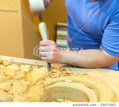 The carving tools with billets, close up 19033962
