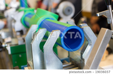 Assembly of pipelines 19036037
