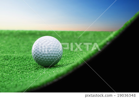 Golf ball 19036348