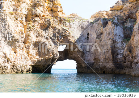 Beautiful cliffs in the ocean Beautiful cliffs in the ocean 19036939