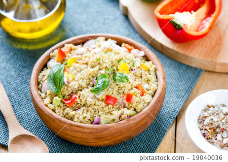Quinoa salad Quinoa salad 19040036