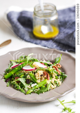 Ouinoa with Asparagus and Feta salad 19040869
