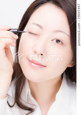 Eyeliner women 19045447