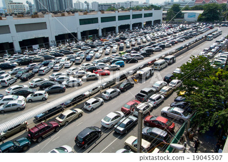 Cars parked 19045507