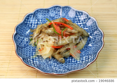 Nambucana的醃製wakaba 19046886