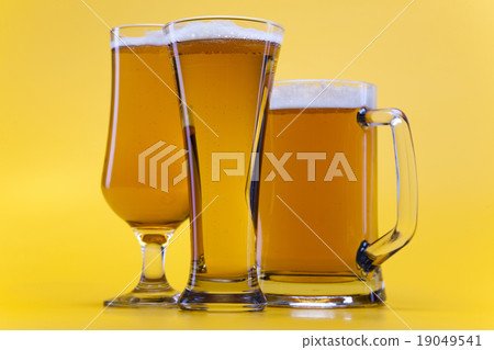 Beer glass, bright vibrant alcohol theme Beer glass, bright vibrant alcohol theme 19049541