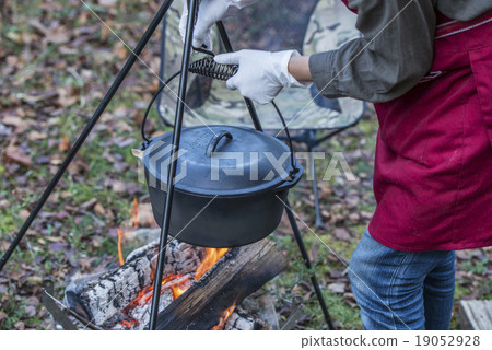 Dutch oven cuisine in the outdoor Dutch oven cuisine in the outdoor 19052928