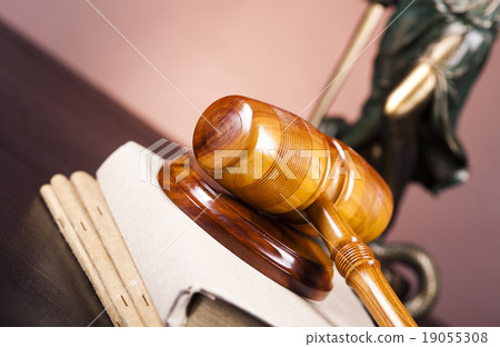 Judges wooden gavel, ambient light vivid theme 19055308