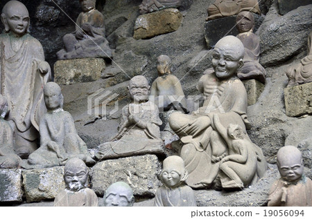 Temple of Japan: 1,500 hundred houses Temple of Japan: 1,500 hundred houses 19056094