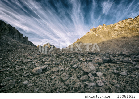 Landscape in the Sierra Nevada Mountains 19061632