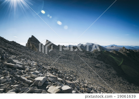 Landscape in the Sierra Nevada Mountains 19061639