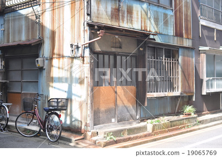 Downtown Alley Downtown Alley 19065769