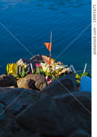 Loy Kratong Festival 19065875