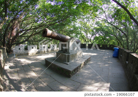 中國深圳的歷史遺址,清代中國紅灣左砲台(Nankan Ward Faucet Red Bay) 中國深圳的歷史遺址,清代中國紅灣左砲台(Nankan Ward Faucet Red Bay) 19066107