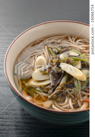 Wakaba soba 19066754