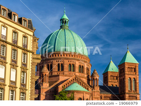 Saint-Pierre-le-Jeune church in Strasbourg, France Saint-Pierre-le-Jeune church in Strasbourg, France 19066979
