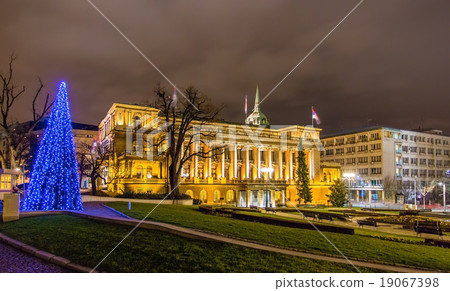 Office of the President of Serbia at night 19067398