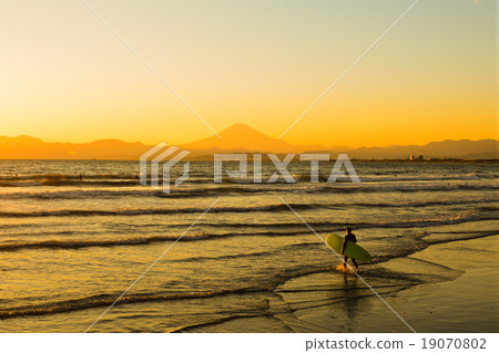 湘南海岸衝浪者 19070802