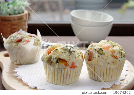 饅頭配小菜 饅頭配小菜 19074262