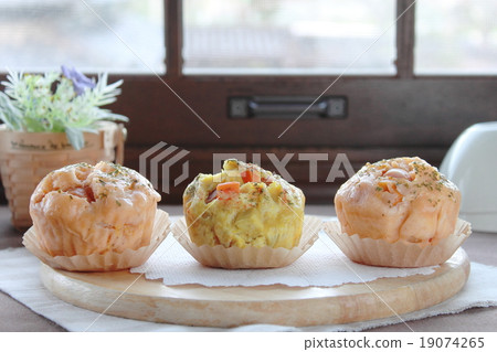 饅頭配小菜 饅頭配小菜 19074265