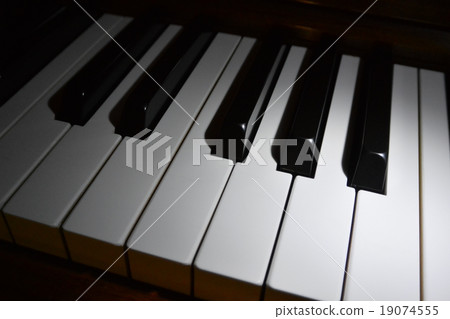 Piano Piano 19074555