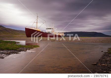 Wreck of Fishing boat, Iceland 19078741