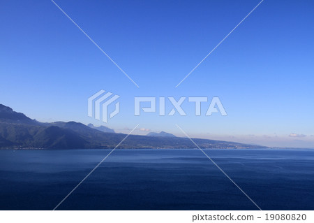Quiet lake side of Lake Leman Quiet lake side of Lake Leman 19080820