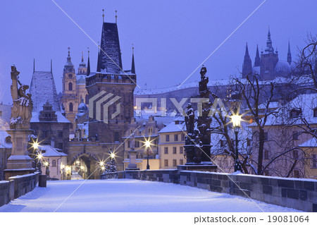 Czech Republic, Pague, Charles Bridge 19081064