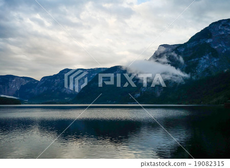 Scenic landscape view of Hallstatt, Austria Scenic landscape view of Hallstatt, Austria 19082315