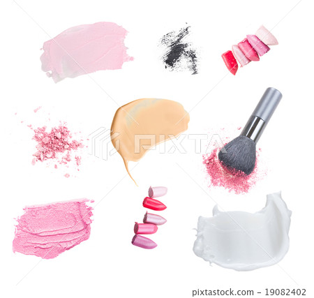 Red lipstick on white Red lipstick on white 19082402